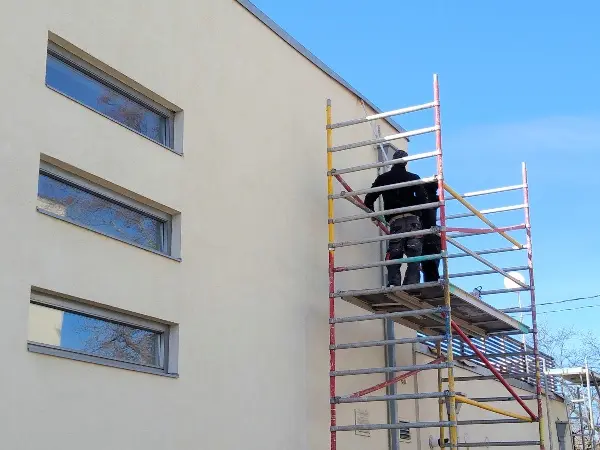 Pintura de fachada de vivienda en Tenerife Norte